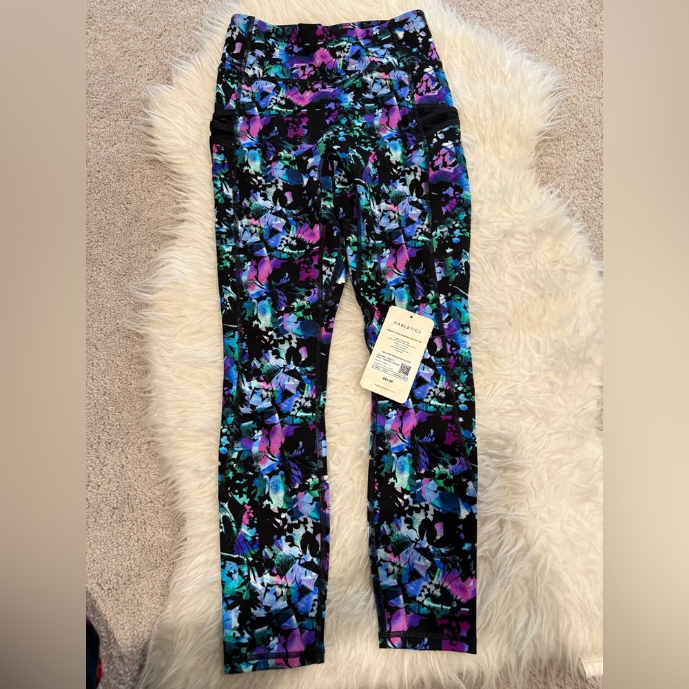 Fabletics Trinity Hish-Waisted Pocket 7/8 Leggings - Floral